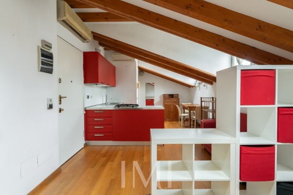 appartamento in vendita a Milano in zona Conchetta