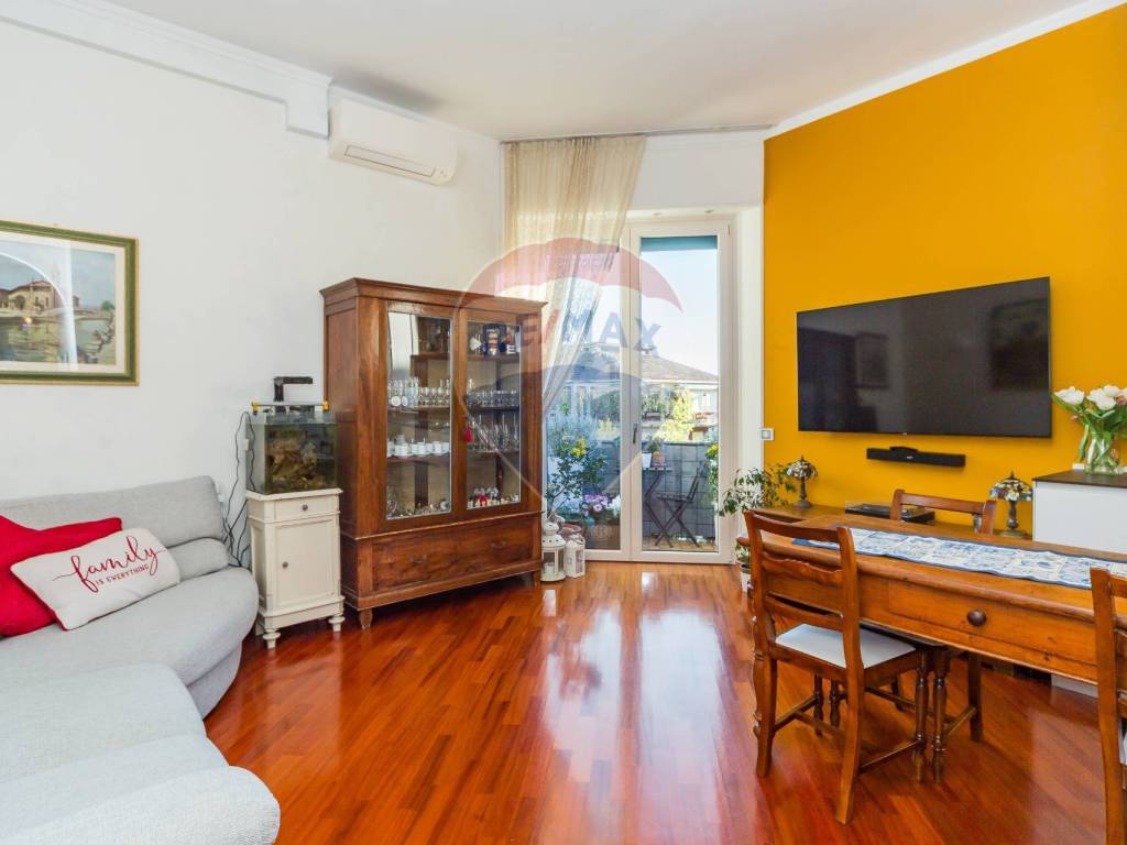 appartamento in vendita a Milano in zona Città Studi