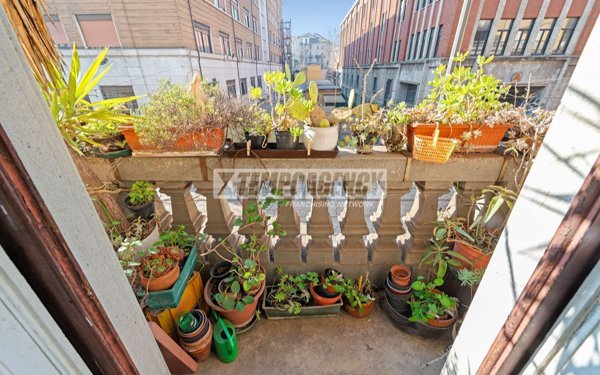 appartamento in vendita a Milano in zona Città Studi