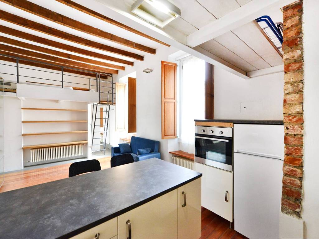 appartamento in vendita a Milano in zona Isola