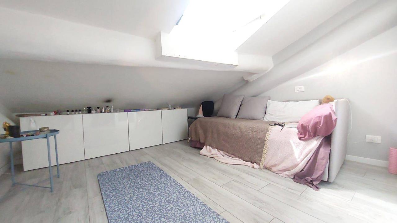 appartamento in vendita a Milano in zona Guastalla