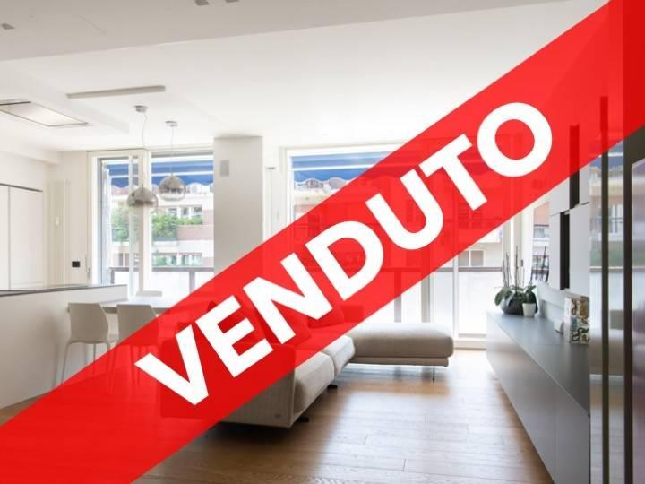 appartamento in vendita a Milano in zona Sempione