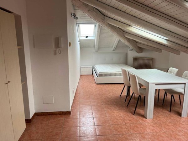 appartamento in vendita a Milano in zona Vigentino