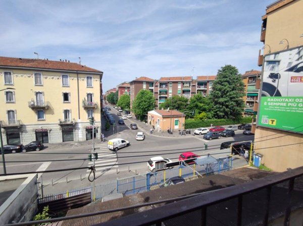 appartamento in vendita a Milano in zona Adriano