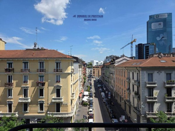 appartamento in vendita a Milano in zona Isola