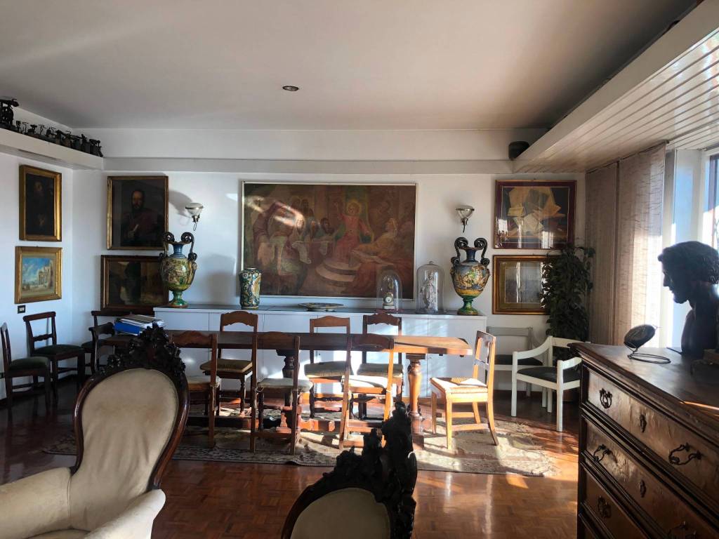 appartamento in vendita a Milano in zona Città Studi