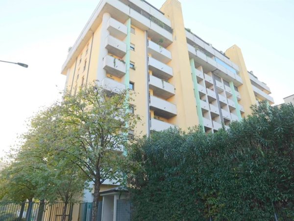 appartamento in vendita a Milano in zona Isola