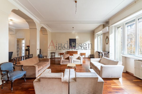 appartamento in vendita a Milano in zona Porta Venezia