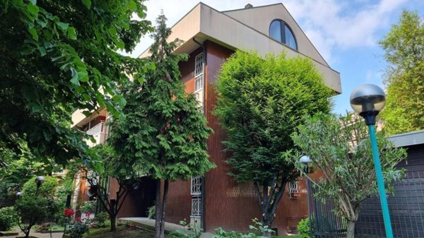 appartamento in vendita a Milano in zona Vigentino
