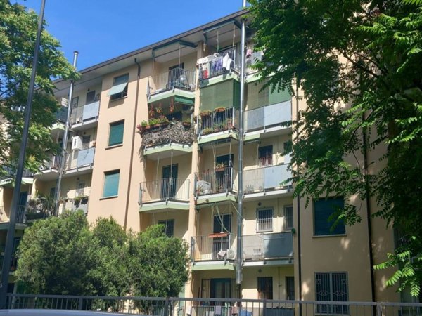 appartamento in vendita a Milano in zona Forlanini
