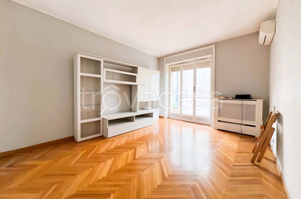 appartamento in vendita a Milano in zona Maggiolina