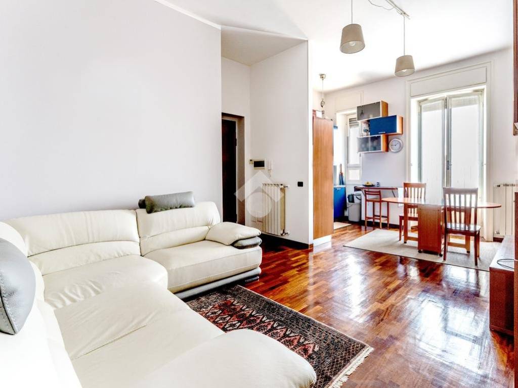 appartamento in vendita a Milano in zona Isola
