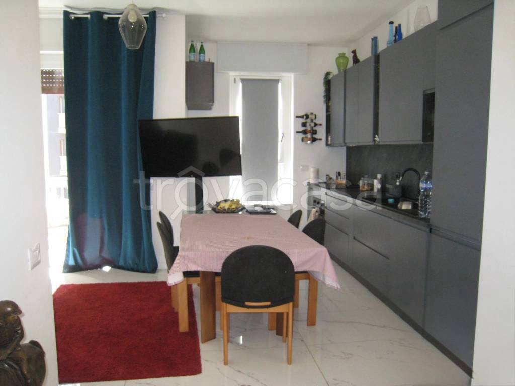 appartamento in vendita a Milano in zona Porta Genova