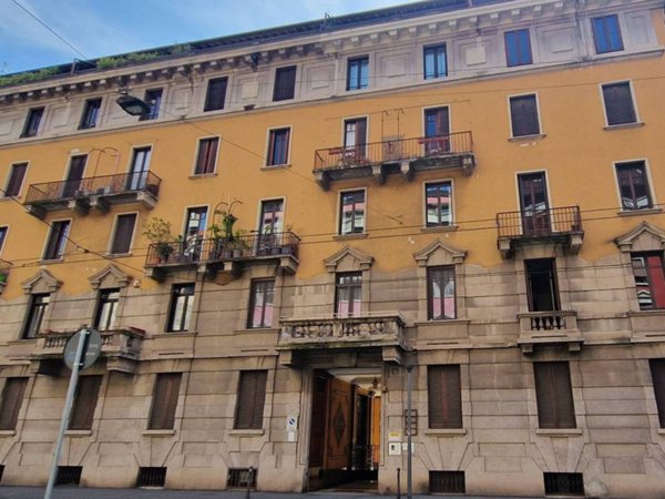appartamento in vendita a Milano in zona Bocconi