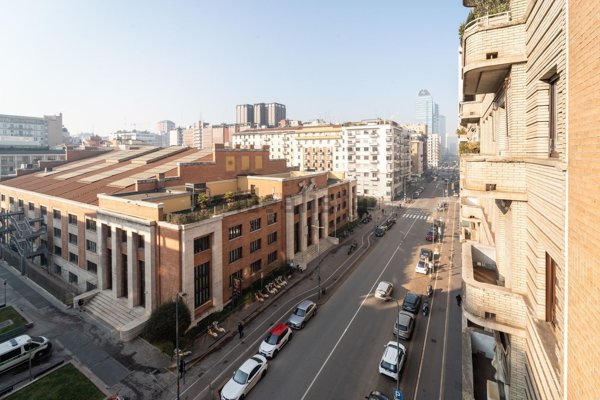 appartamento in vendita a Milano in zona Centro Direzionale