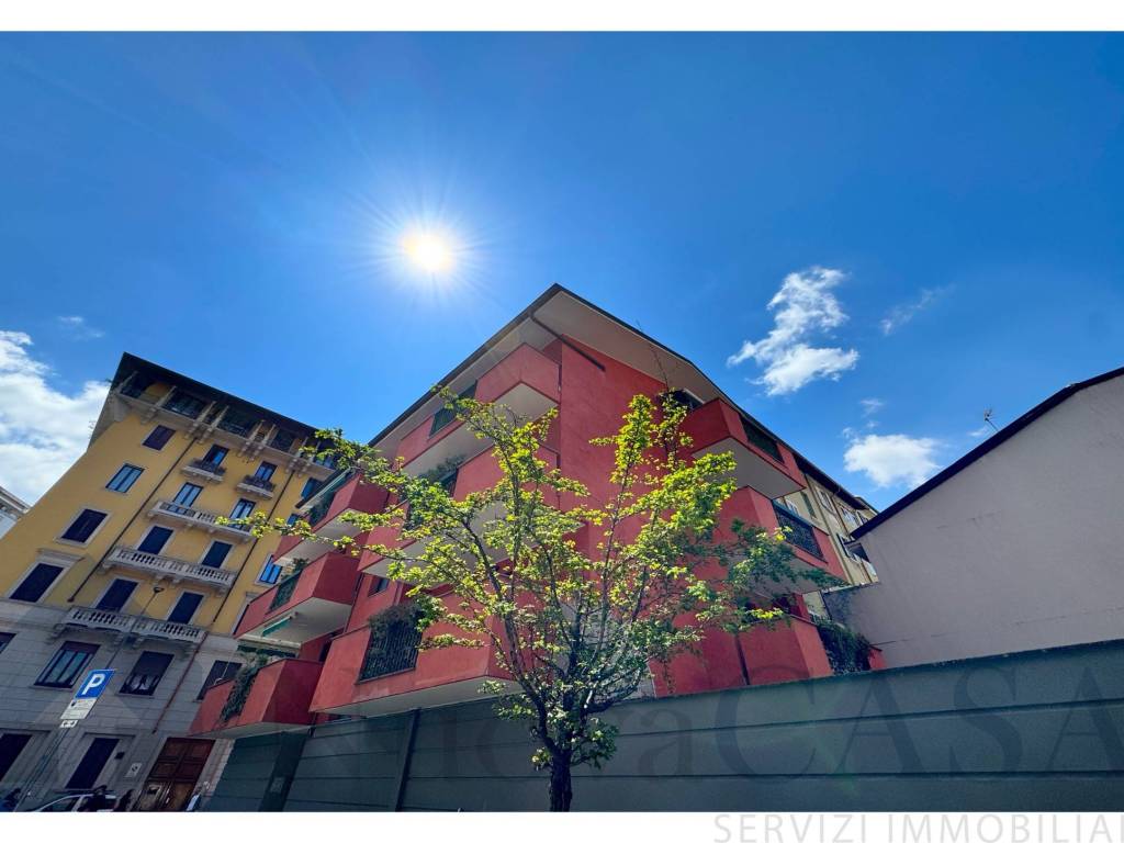 appartamento in vendita a Milano in zona Loreto