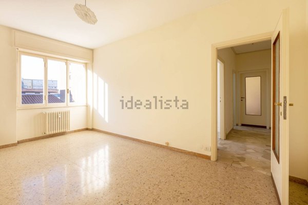 appartamento in vendita a Milano in zona Crescenzago