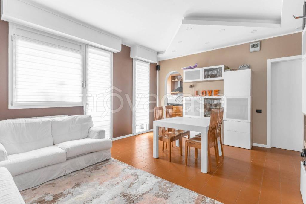 appartamento in vendita a Milano in zona Vialba