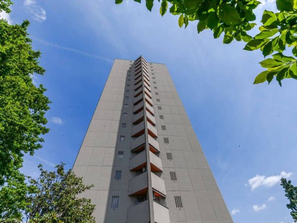 appartamento in vendita a Milano in zona Bicocca