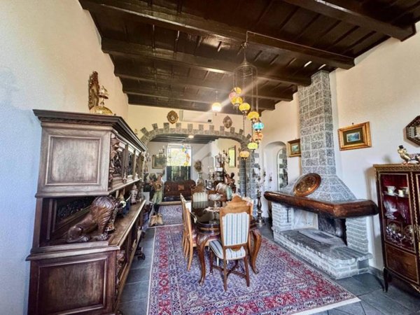 appartamento in vendita a Milano in zona Famagosta