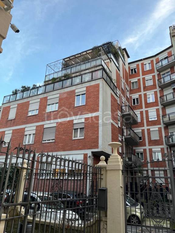 appartamento in vendita a Milano in zona Città Studi