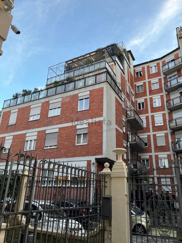appartamento in vendita a Milano in zona Ponte Seveso