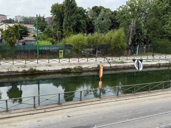 appartamento in vendita a Milano in zona Famagosta
