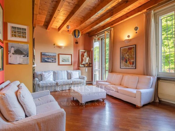 casa indipendente in vendita a Milano in zona Isola