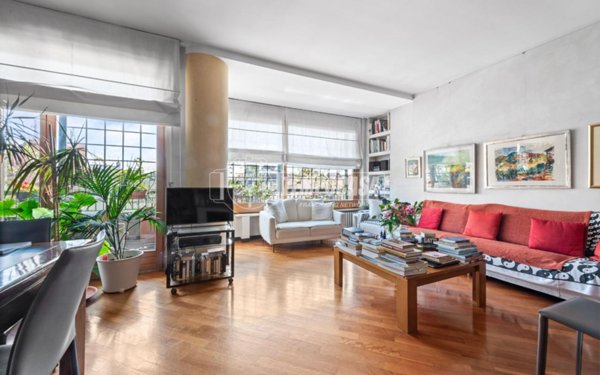 appartamento in vendita a Milano in zona Calvairate