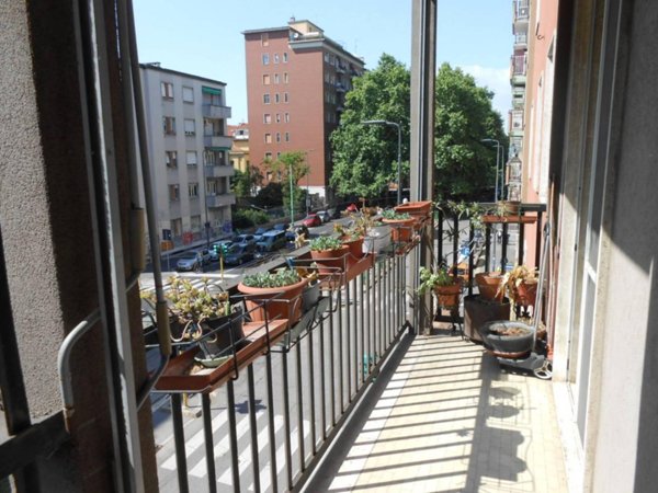 appartamento in vendita a Milano in zona Morivione