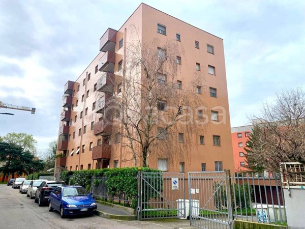 appartamento in vendita a Milano in zona Trenno