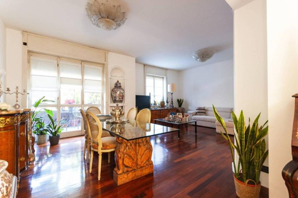 appartamento in vendita a Milano in zona Isola