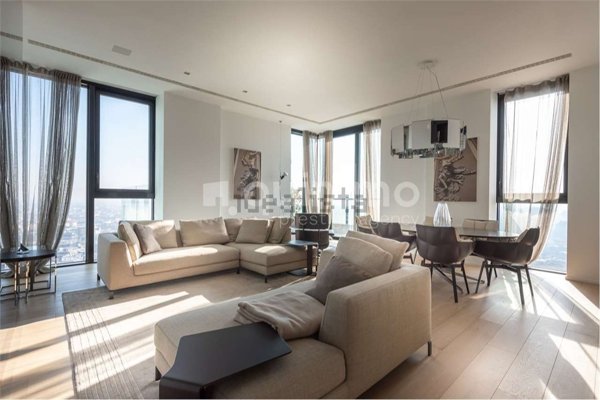 appartamento in vendita a Milano in zona Porta Nuova