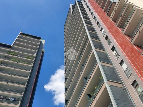 negozio in vendita a Milano in zona Bovisa