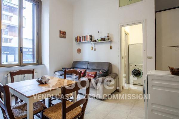 appartamento in vendita a Milano in zona Montalbino