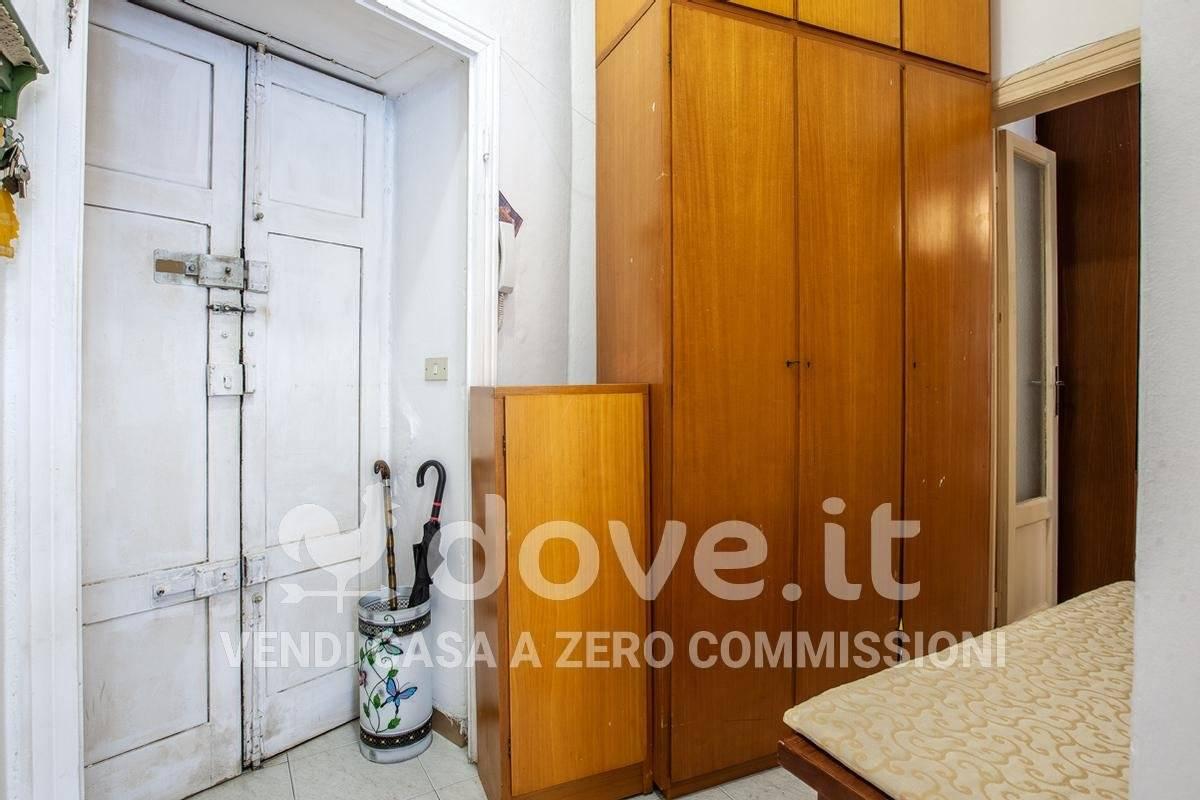 appartamento in vendita a Milano in zona Montalbino