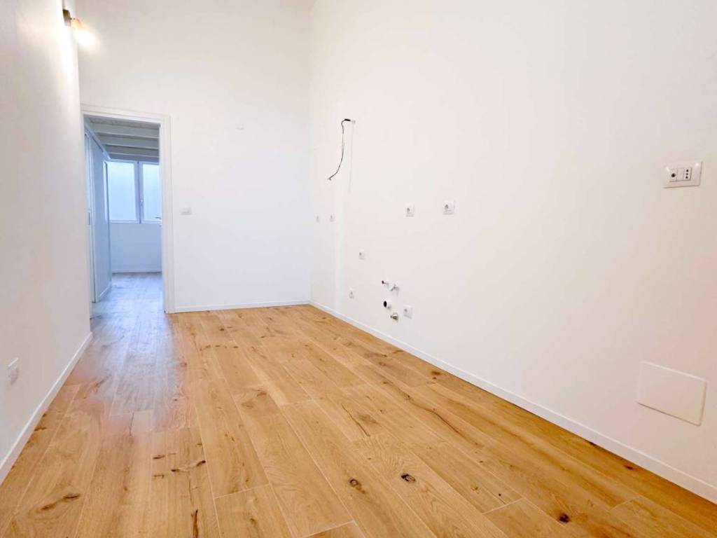 appartamento in vendita a Milano in zona Lorenteggio