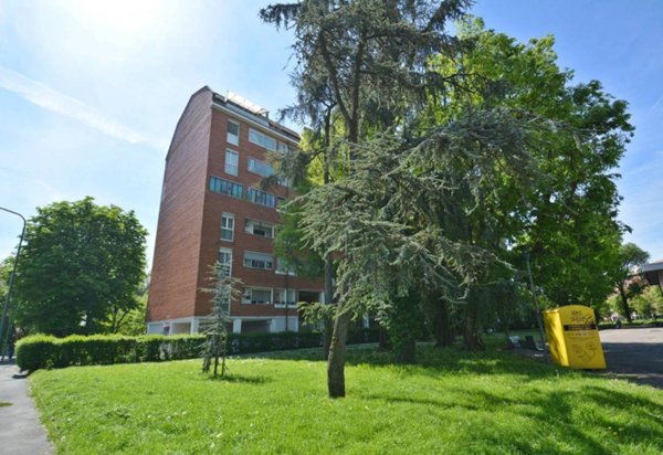 appartamento in vendita a Milano in zona Famagosta