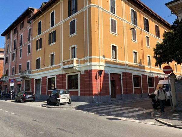 appartamento in vendita a Milano in zona Cagnola