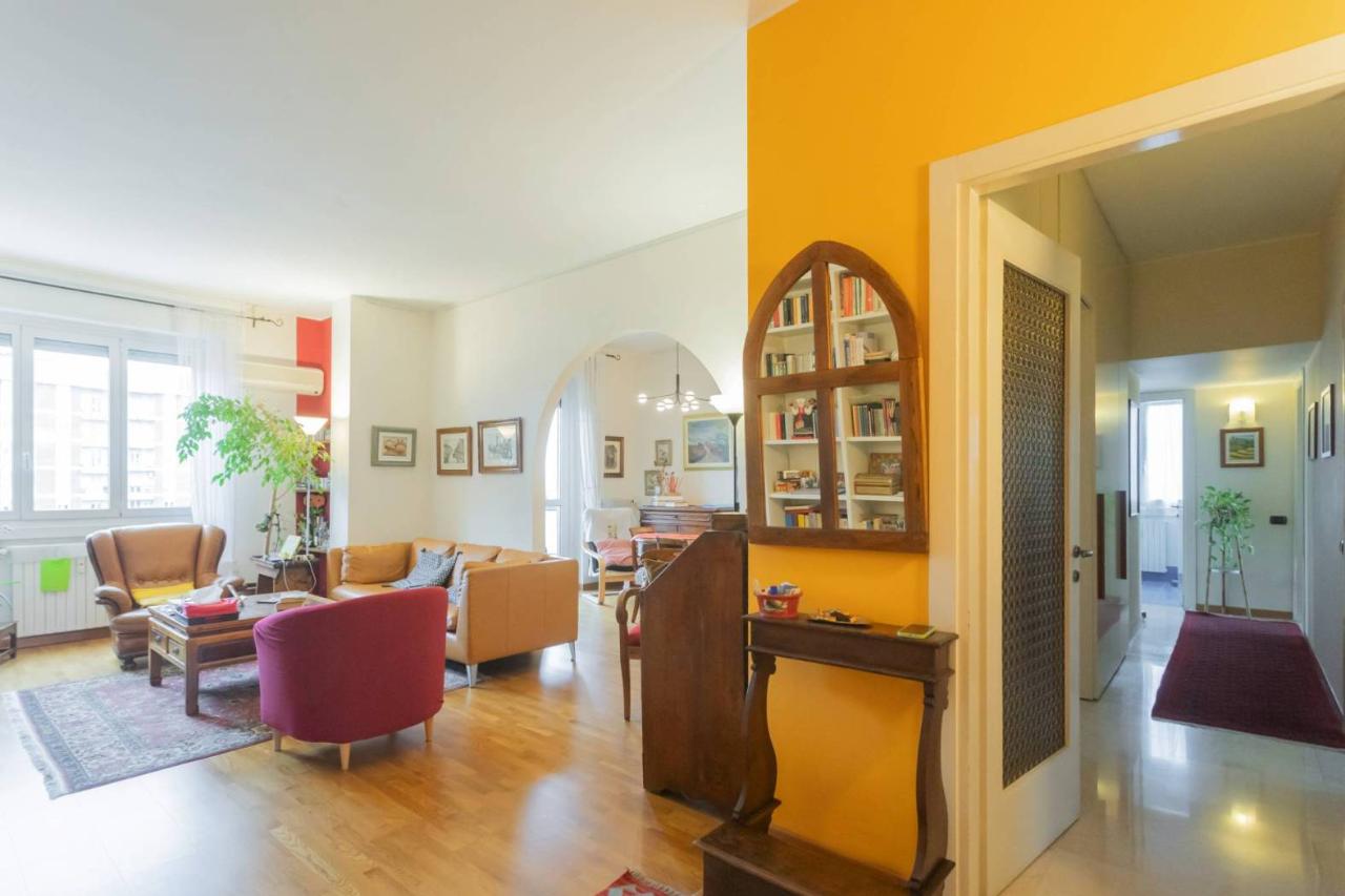 appartamento in vendita a Milano in zona Gorla