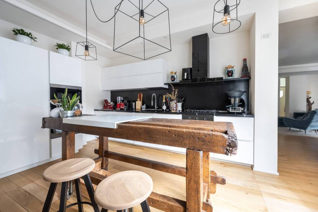 appartamento in vendita a Milano in zona Porta Romana