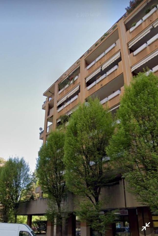 appartamento in vendita a Milano in zona Adriano