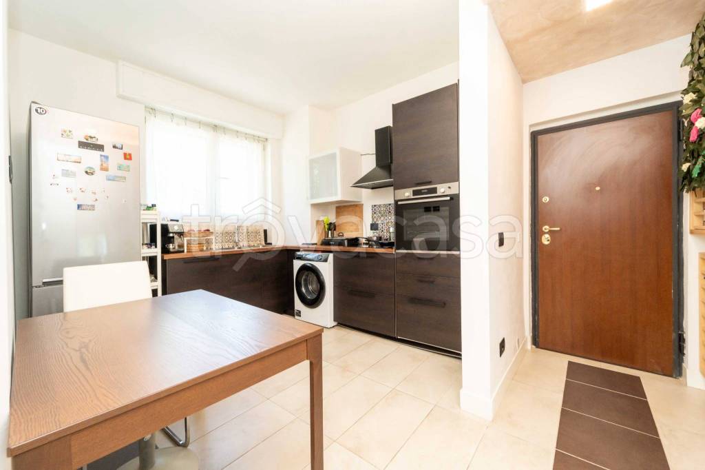 appartamento in vendita a Milano in zona Corvetto