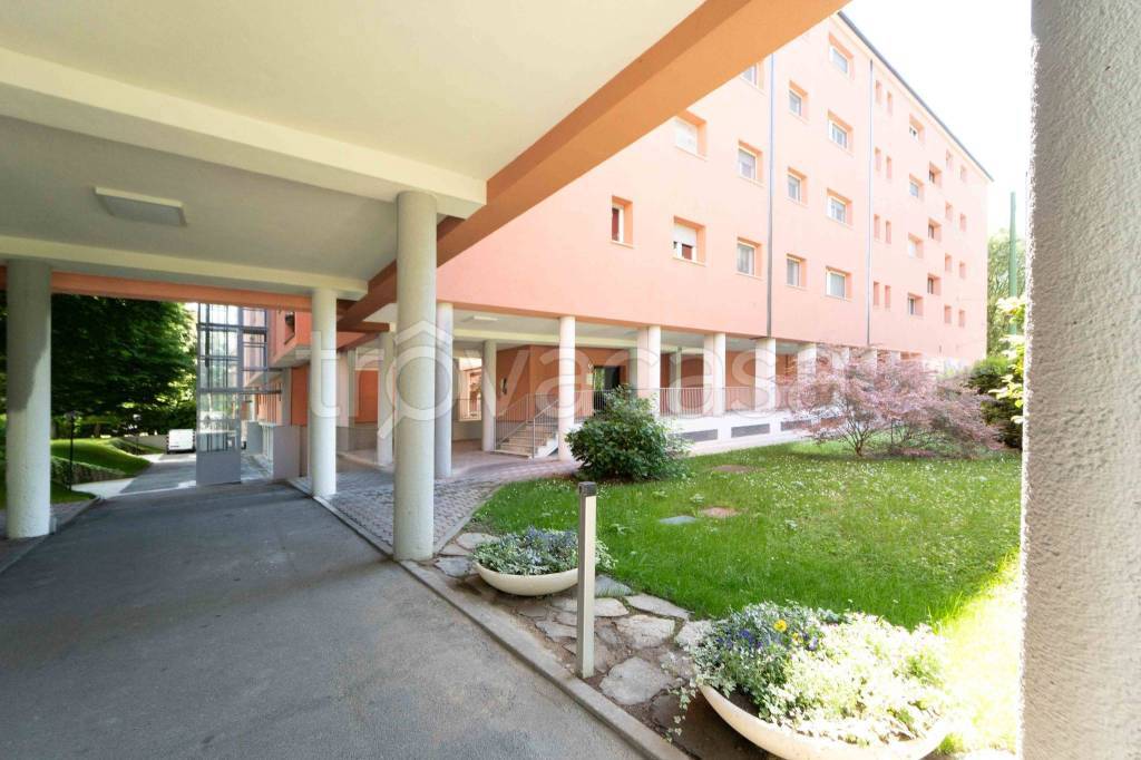 appartamento in vendita a Milano in zona Corvetto