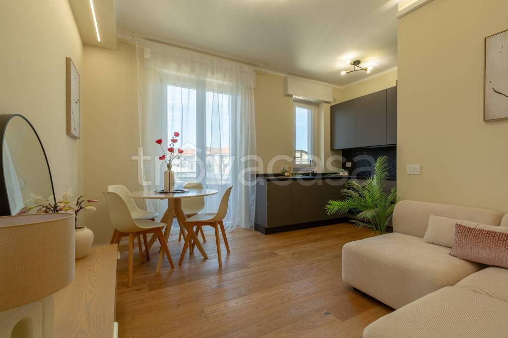 appartamento in vendita a Milano in zona Città Studi