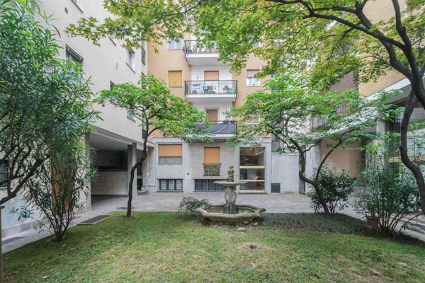appartamento in vendita a Milano in zona Precotto