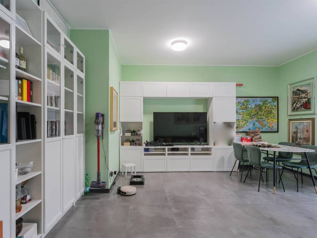 appartamento in vendita a Milano in zona Gorla