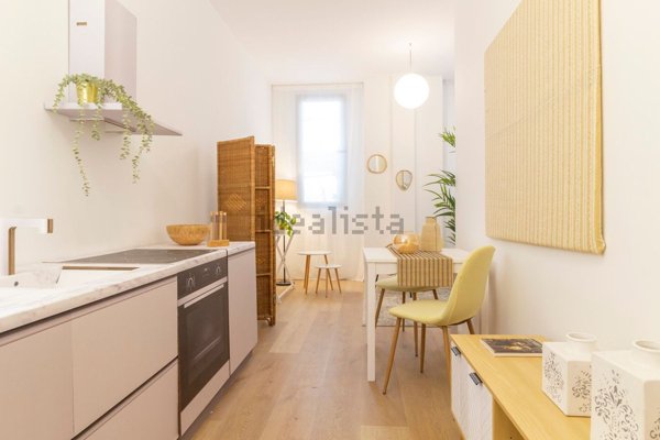 appartamento in vendita a Milano in zona Vigentino