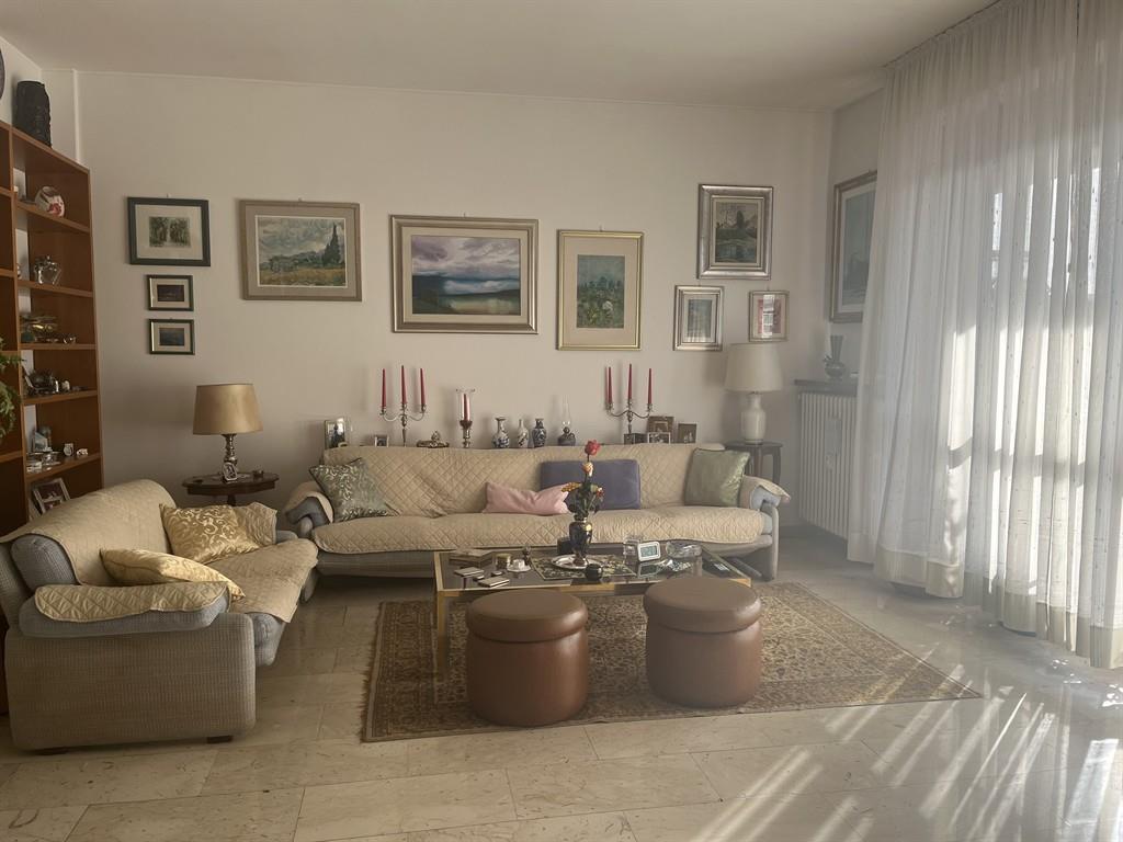 appartamento in vendita a Milano in zona Isola