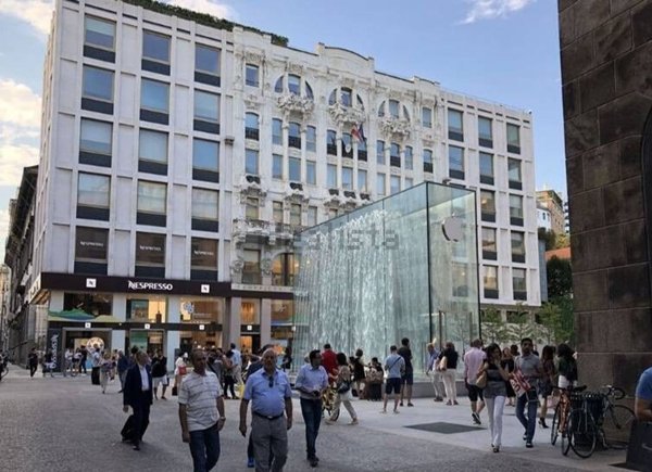 negozio in vendita a Milano